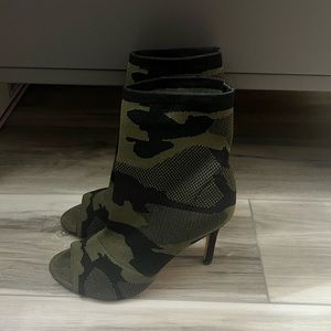 BRAND NEW CAMOUFLAGE OPEN TOE ANKLE BOOTIES